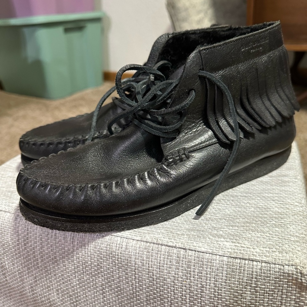 SAINT LAURENT black leather moccasin boot. Fur lined. 36.5 women’s size 6